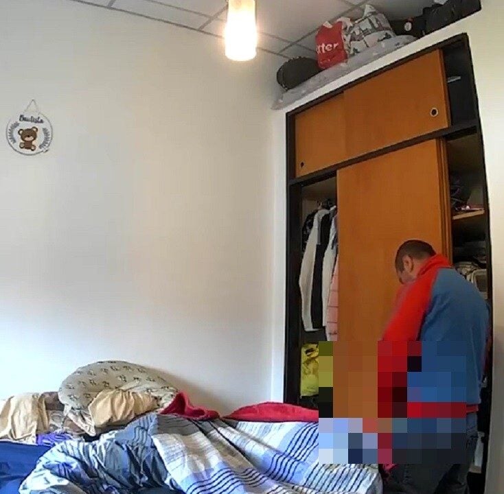 Bahía: Fue a arreglar una persiana y lo descubrieron masturbándose con la bombacha de la inquilina