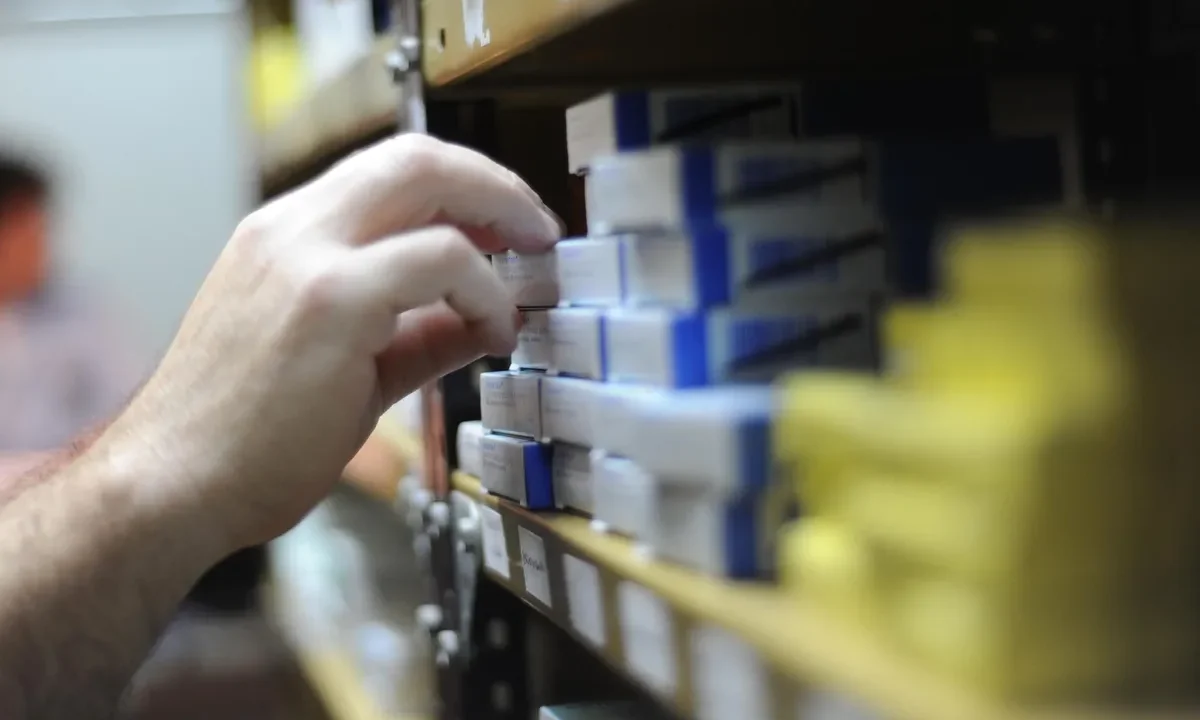 Podrían habilitar la venta de medicamentos en kioscos y supermercados