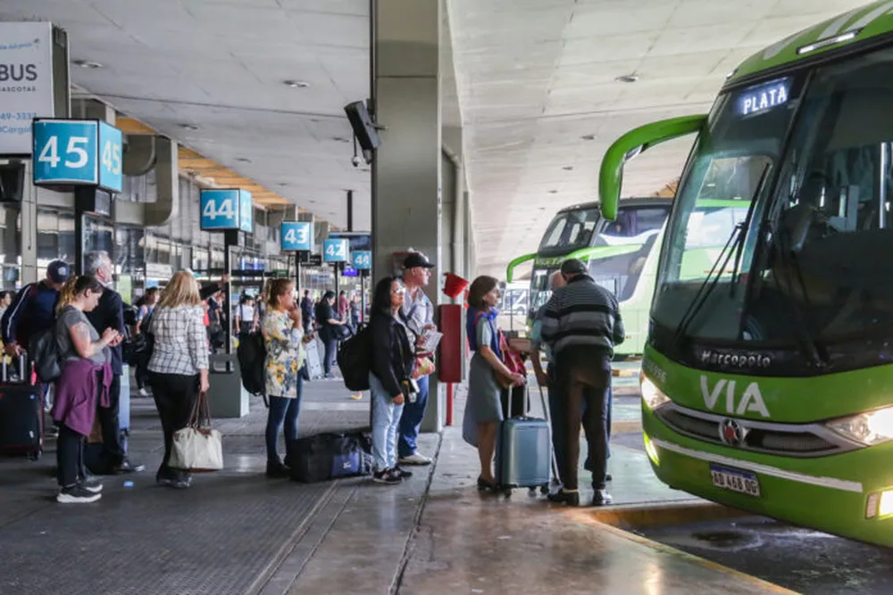 El Gobierno dejará de pagarle a empresas por pasajes gratuitos para personas con discapacidad