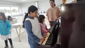 Visita educativa de la Escuela 48 al Conservatorio de Música