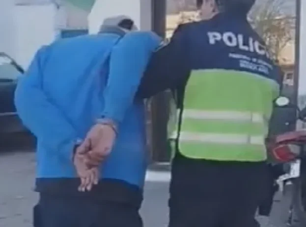 Más casos de violencia en Necochea: Atacó a su pareja con un palo mientras dormía