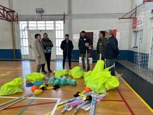 La Provincia entregó material deportivo para fortalecer el deporte en Chaves