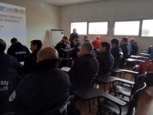 Intensa capacitación regional de Bomberos Voluntarios en Tres Arroyos (audio)
