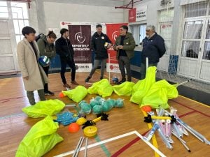 La Provincia entregó material deportivo para fortalecer el deporte en Chaves