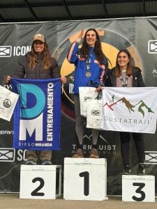 Dos podios de atletas de DM Entrenamientos en el maratón de Villa Ventana