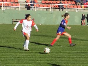 Fútbol Femenino: Ganó Huracán y sigue único puntero
