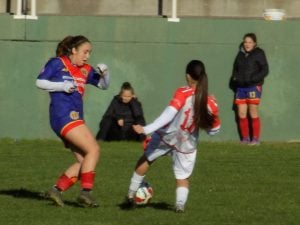 Fútbol Femenino: Ganó Huracán y sigue único puntero