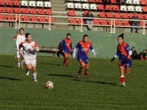 Fútbol Femenino: Ganó Huracán y sigue único puntero