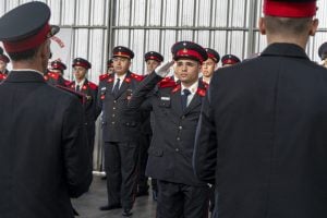 Reconocimientos, ascensos, nuevos cadetes y mucha emoción en el Cuartel de Bomberos Voluntarios