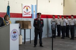 Reconocimientos, ascensos, nuevos cadetes y mucha emoción en el Cuartel de Bomberos Voluntarios