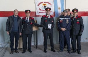 Reconocimientos, ascensos, nuevos cadetes y mucha emoción en el Cuartel de Bomberos Voluntarios