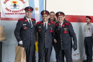 Reconocimientos, ascensos, nuevos cadetes y mucha emoción en el Cuartel de Bomberos Voluntarios
