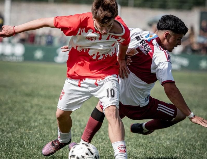 Fútbol solidario: encuentro de escuelitas para ayudar a Benjamín Acosta