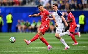 Suiza goleó a Bosnia y lidera el Grupo B del Mundial