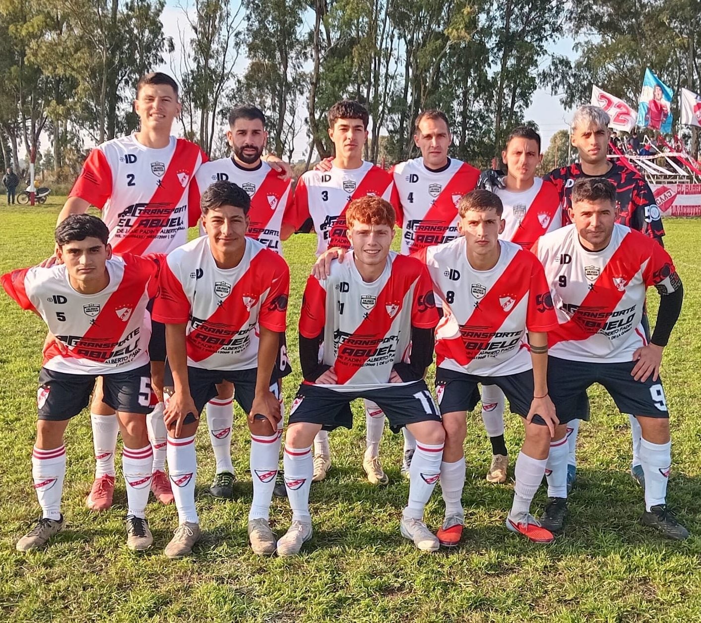 Fútbol: Agrario ganó y es puntero