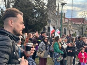 Masiva movilización:  #NiUnaMenos en Tres Arroyos  (videos)