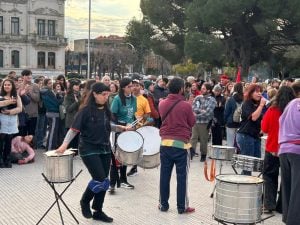 Masiva movilización:  #NiUnaMenos en Tres Arroyos  (videos)