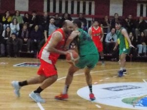 Básquet: Costa Sud ganó y es puntero del torneo