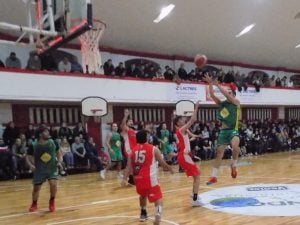 Básquet: Costa Sud ganó y es puntero del torneo