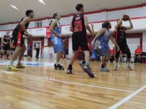 Básquet victorias de Argentino y Huracán de Necochea