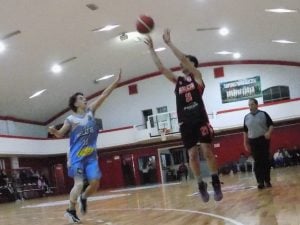 Básquet victorias de Argentino y Huracán de Necochea
