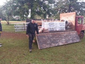 (audio)Construyen un tinglado en la Escuela “Ciudad de Tres Arroyos” de Misiones