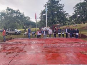 (audio)Construyen un tinglado en la Escuela “Ciudad de Tres Arroyos” de Misiones