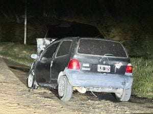 Bomberos: ardió un auto en Roca 1450