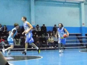 Básquet Local: Club de Pelota ganó y sueña con el super cuatro