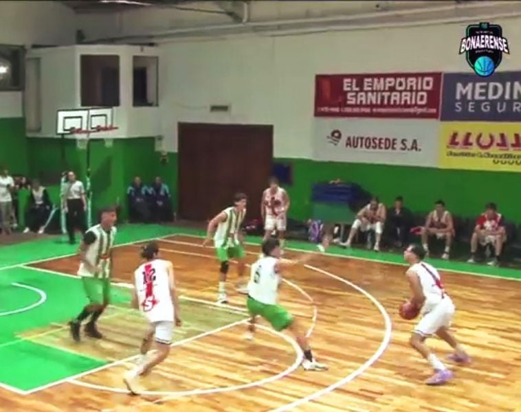 Básquet Provincial: Perdió Alumni pero sigue puntero