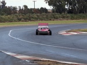 En San Cayetano comenzó el espectáculo de Automovilismo
