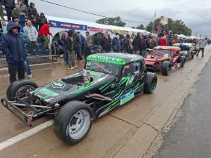 En San Cayetano comenzó el espectáculo de Automovilismo
