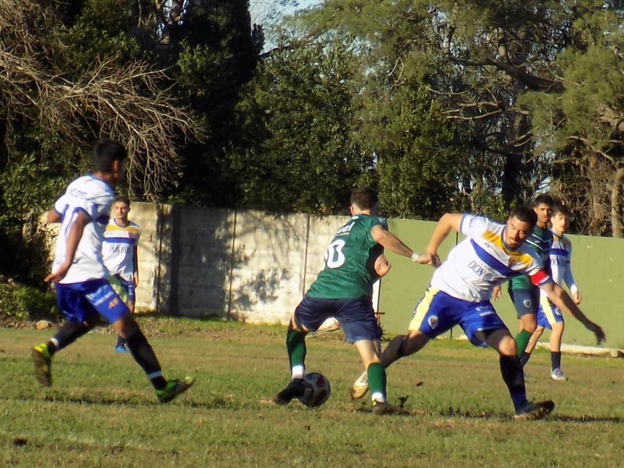Villa empató sobre el final y mantiene su invicto