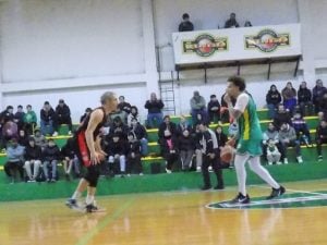 Básquet Local: Costa Sud pegó primero y se adelanta en la serie