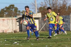 Fútbol Segunda, ganaron Agrario y Alumni. Todo se define en la última fecha