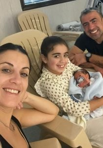 (audio)Nico, el bebé que adelantó el Día del Padre a la familia de Laura