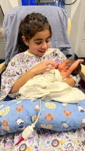 (audio)Nico, el bebé que adelantó el Día del Padre a la familia de Laura