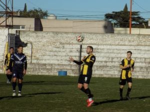 Primera, Villa Del Parque campeón del Apertura