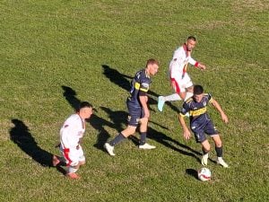Primera, Villa Del Parque campeón del Apertura