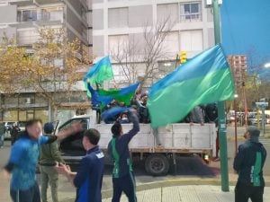 Villa campeón y la plaza San Martín se pintó de verde