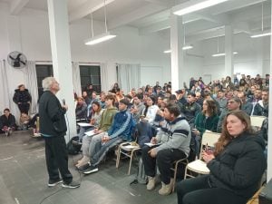 Horacio Anselmi dio la charla sobre formación deportiva en el CRESTA