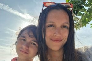 (audio) Por ayudar a su hermana con autismo creó una app que llegó al mundo