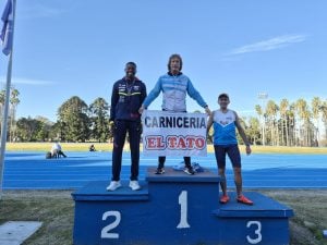 Atletismo: Saltapé ganó el Meeting internacional en Uruguay