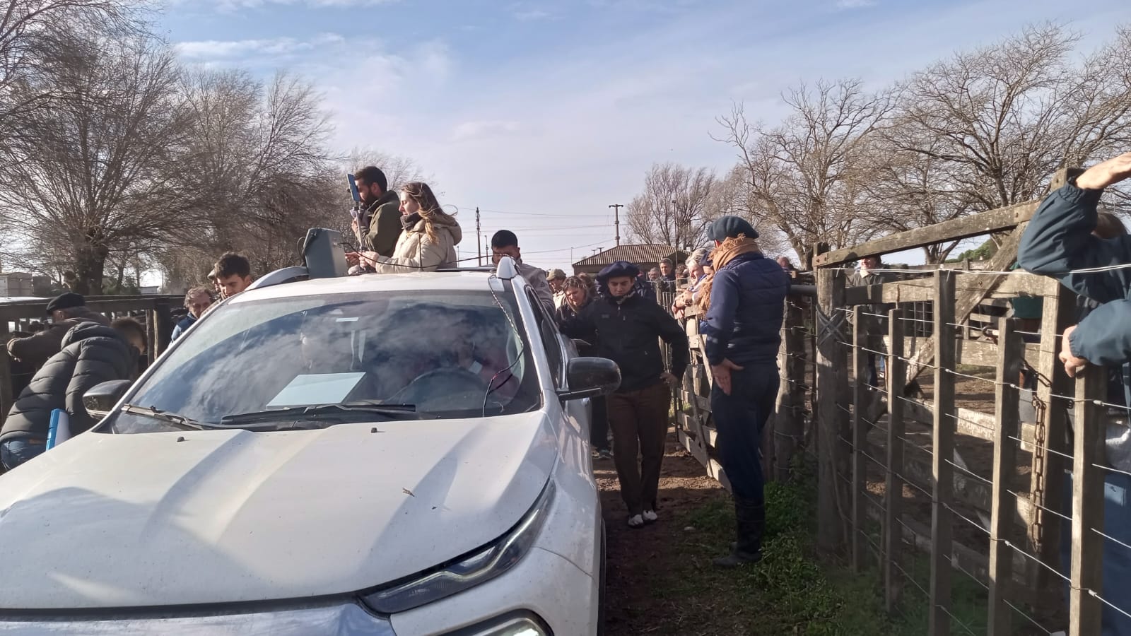 Excelente cuarto remate de Arzoz y Cía.