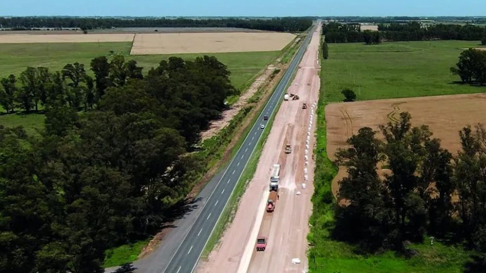 La diputada Ayelén Rasquetti pretende volver a conceder a los municipios permisos de uso en banquinas de rutas provinciales.