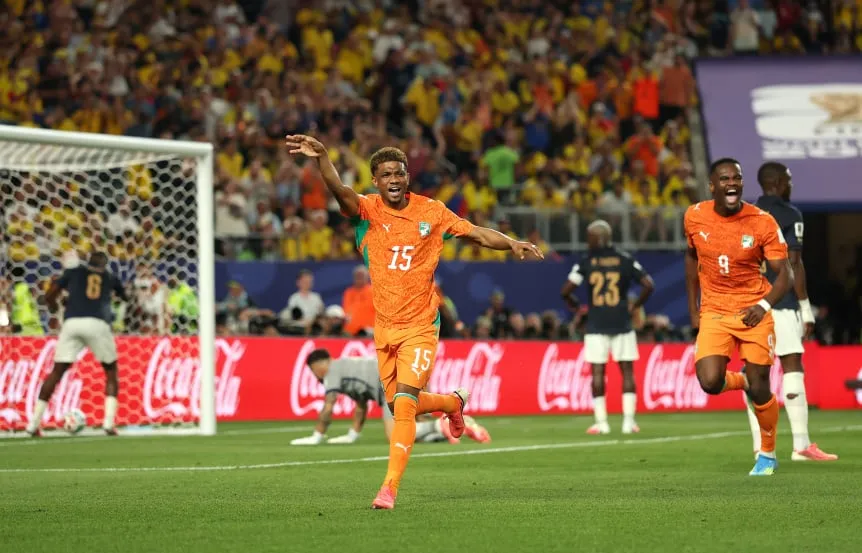 Debut y derrota sobre el final para Ecuador