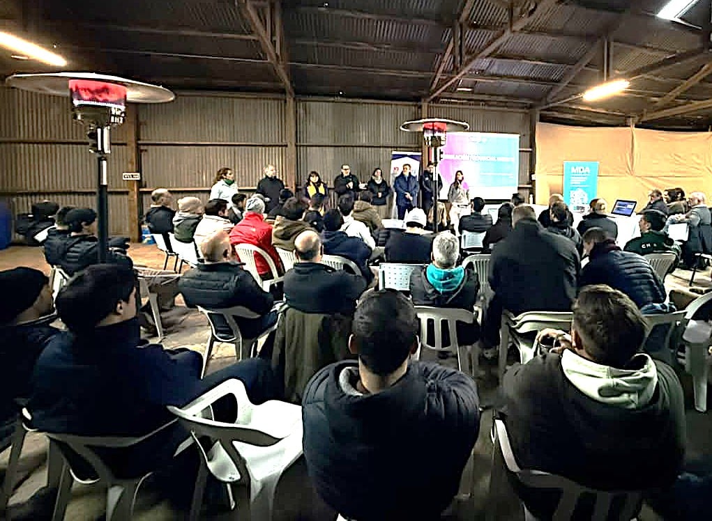 Importante convocatoria en Barrow: capacitación sobre aplicación de fitosanitarios con drones