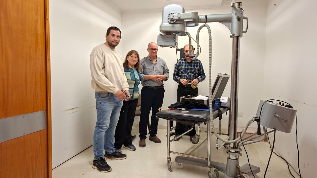 El proyecto de adquisición e instalación del nuevo Equipo de Rx de la Unidad Sanitaria de Claromecó se realizará por etapas.
