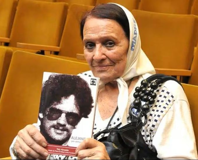 Murió Taty Almeida, presidenta de Madres de Plaza de Mayo Línea Fundadora
