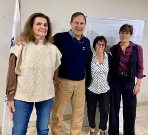 Rotary Club Tres Arroyos realizó el cambio de autoridades e incorporó nuevos socios